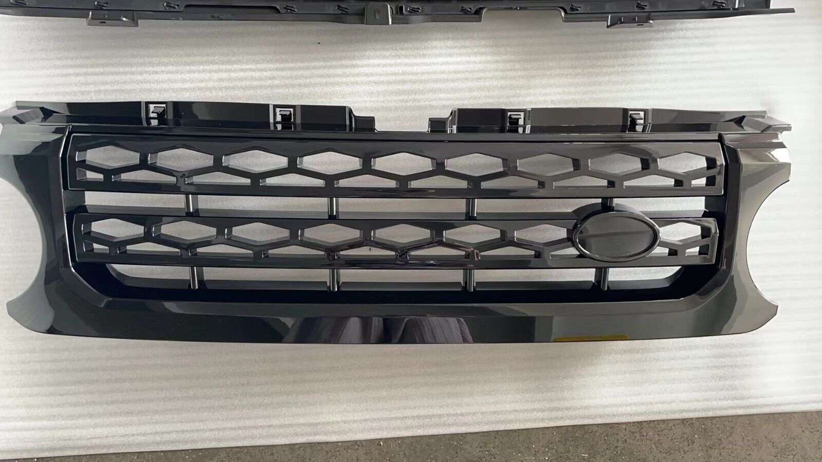 2014 Style Front Grille Gloss Black for Land Rover Discovery 4 2010-13